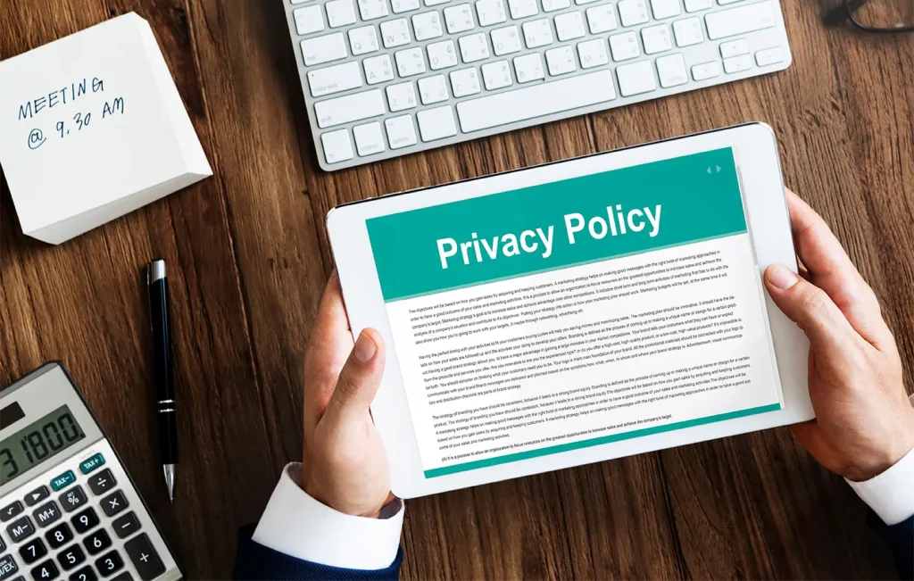 Fintech and crypto compliance with privacy policy requirements